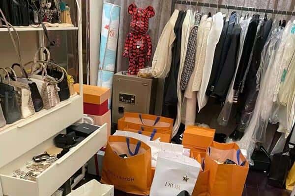 得荣县回收一线品牌衣服